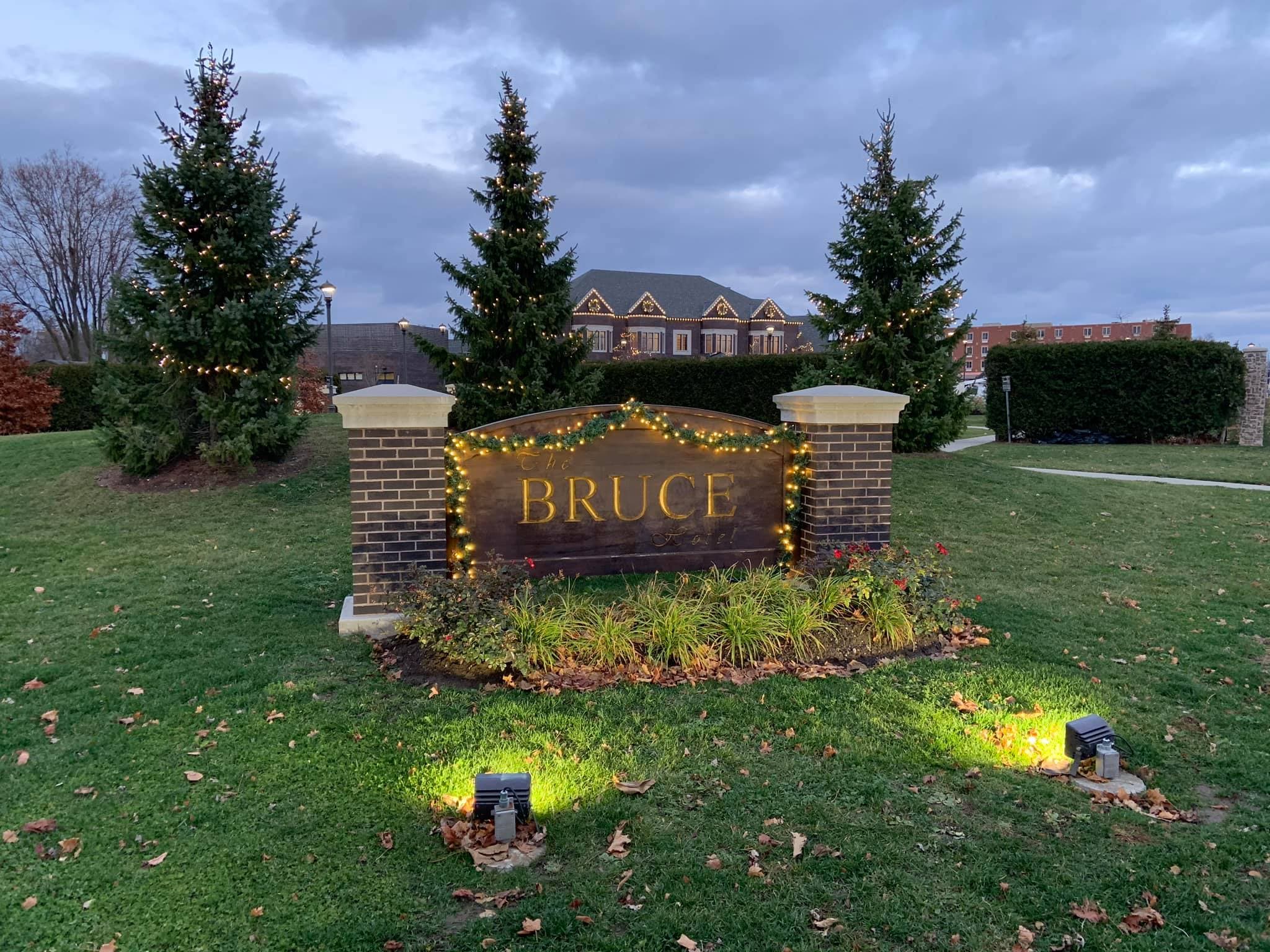 Commercial Christmas Decorators by We Install Christmas Lights, London Ontario